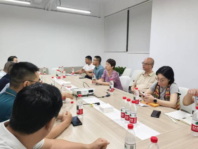 ​潼南区政协副主席潭红雁一行来足考察